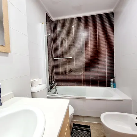 Ideal Apartment, Close To The Port And Center Of Torrevieja Apartament